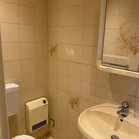 Nahe An Der Fuer Monteure Und Fuer Urlauber